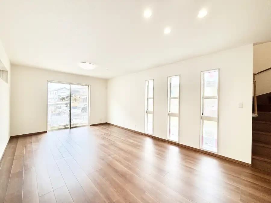 Real estate photo before AI editing
